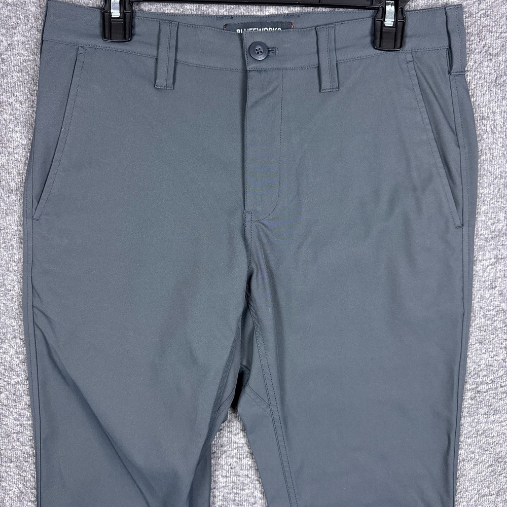 Bluffworks Ascender Pants Mens 30x28 Tailored Fit Gray Travel Dress Zip Pocket
